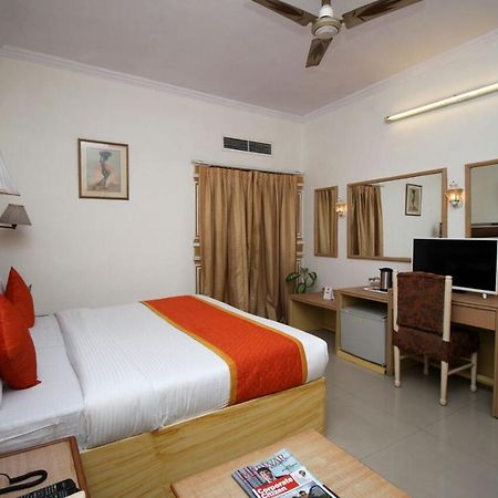 Hotel Neelam ジャイプール エクステリア 写真